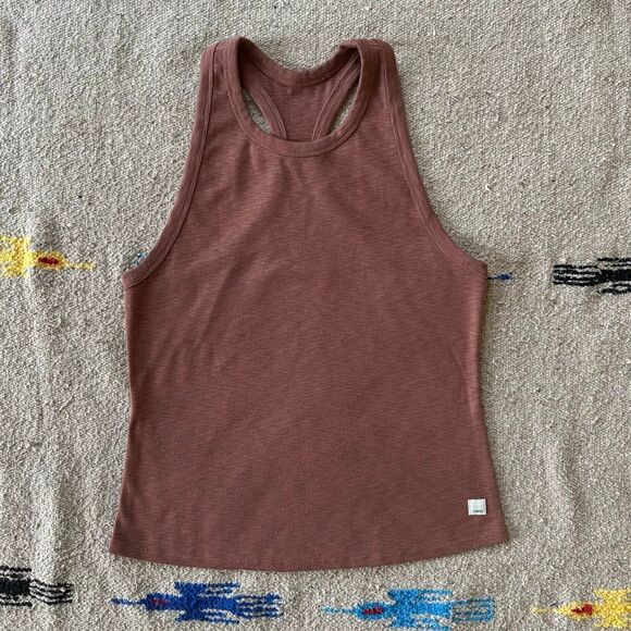Vuori Sunrise High Neck Tank Top in Hazelnut Size L - Picture 2 of 6